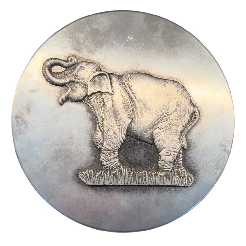 Elephant‎ Embossed Pewter Round Lidded Box Metzke Inc Vintage Keepsake Tin